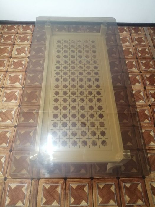 Журналик столик сотилади