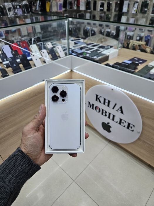 Iphone 14 pro.       .