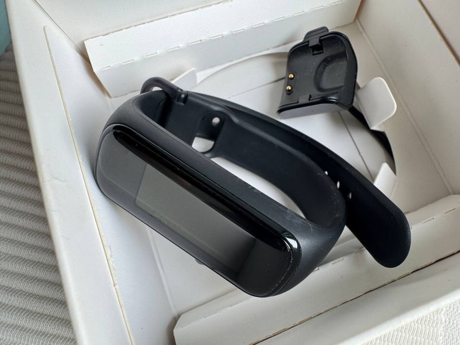 Samsung Galaxy Fit2 — фитнес-браслет, рабочий, Android