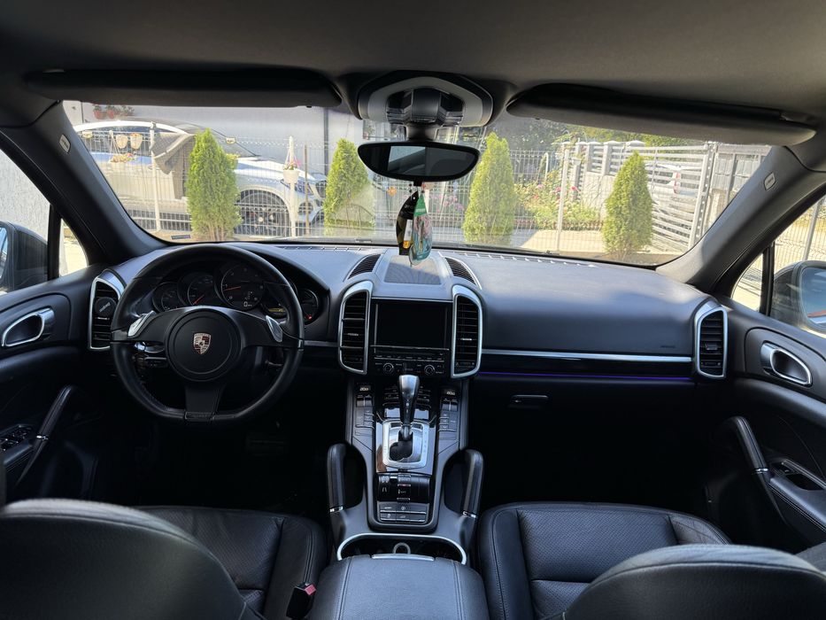 Porsche Cayenne 3.0 Diesel V6 – 305 CP – Întreținut exemplar