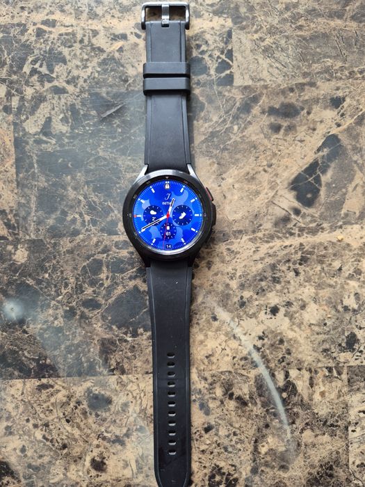 Срочно продам Samsung Galaxy Watch 4 classic