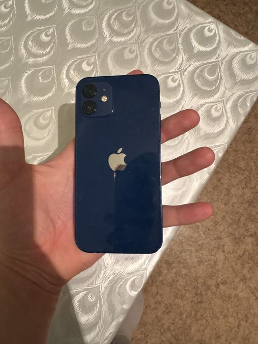 айфон 12 в синем цвете