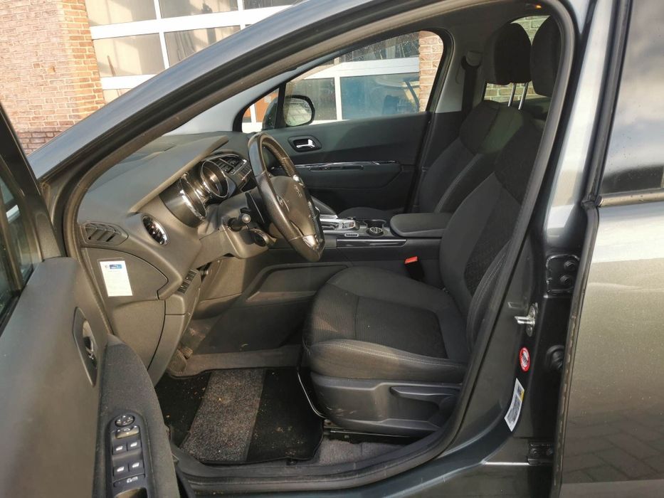 Peugeut 3008 hibrid