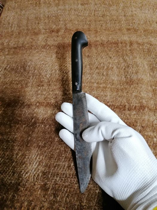 Нож - старинен и здрав