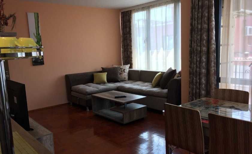 Дава се под наем Двустаен апартамент в Бургас, Център - 70 кв.м за 300 € - Снимка #5