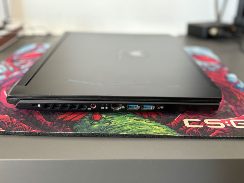 Laptop Acer Predator Helios 300 – RTX 2070 8 GB/i7-9750H /32GB RAM