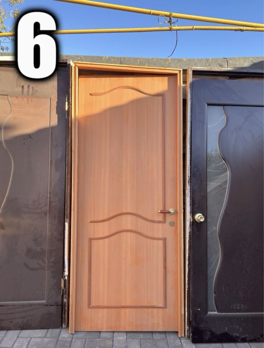 Прочные двери для дома и офиса