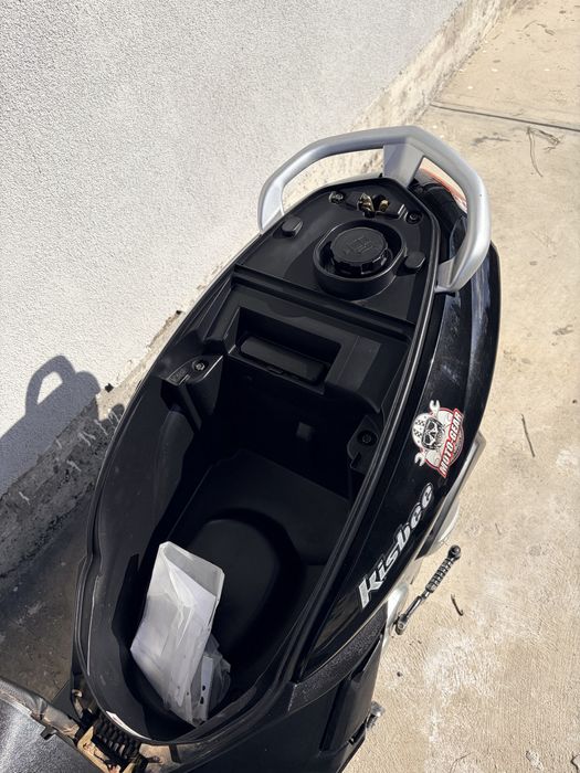 Scuter Peugeot Kisbee