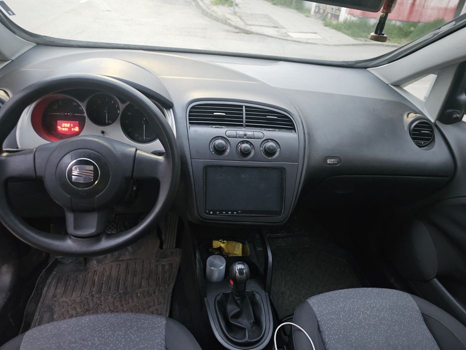 Продавам seat altea