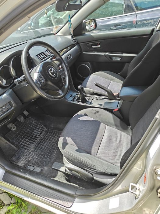 Mazda 3 BK sedan