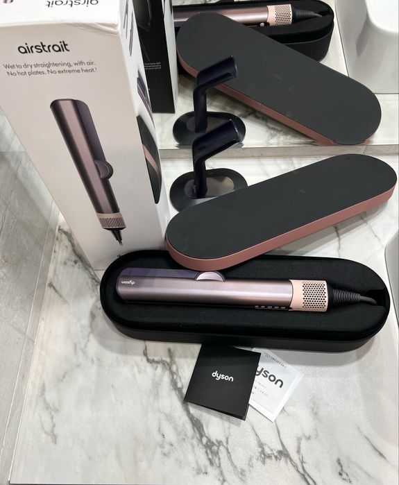 Продам Dyson Airstrait