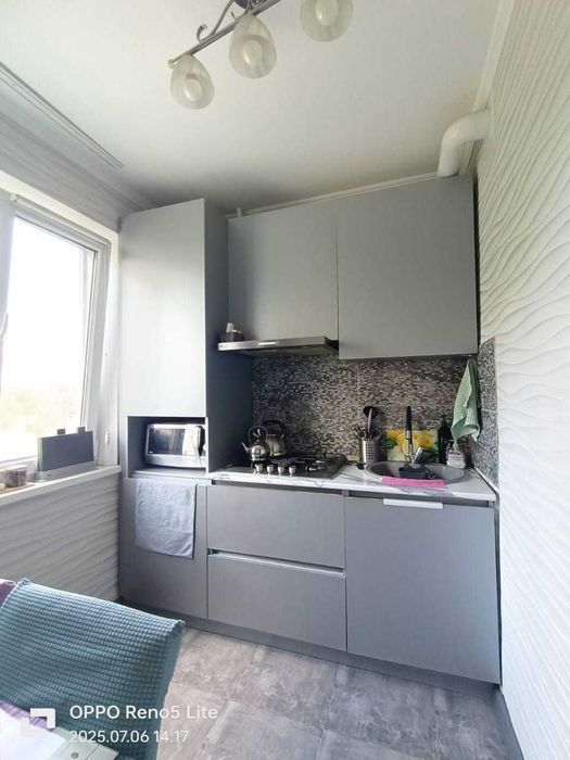 Продам 2х кв. 5 мкр. 3/5 эт. 1966г. Маресьева