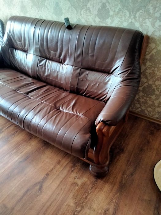 Диван  кожанный Беларусь 90 тыс