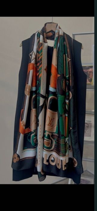 Eșarfă Gucci, Vuitton,  model 2026, 100% mătase, 180x90cm, preț fix