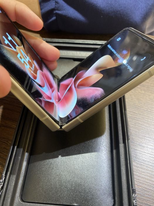 Galaxy Z flip3 5g