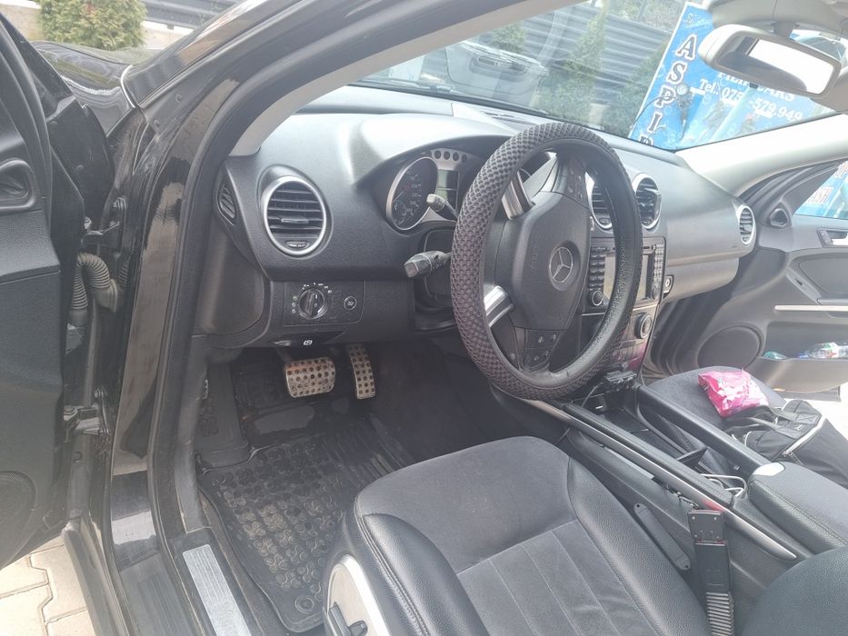 Mercedes Benz-2005 4x4