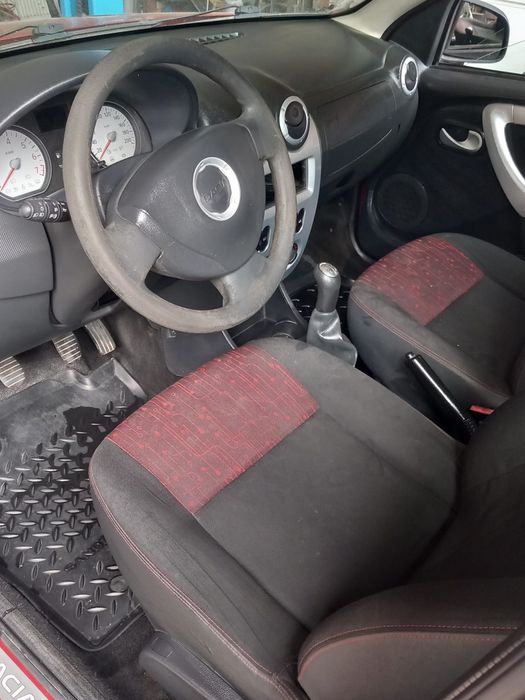Dacia Sandero 2010