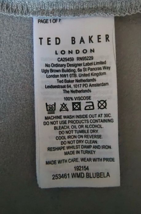 Ted Baker in conditii foarte bune