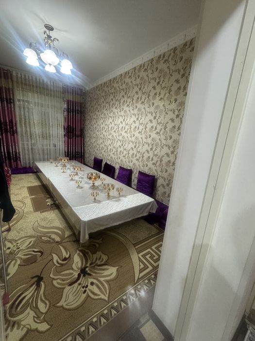 Srochno, 3 xonali kvartira sotiladi. M.Tarobiy kuchasi 109-uy, 4-xona