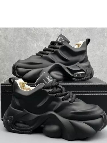 Erkaklar uchun universal krossovkalar 39-44