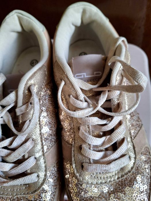 Дамски летни маратонки