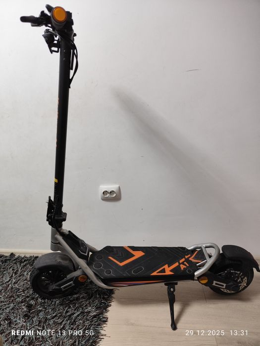 Vând trotineta electrica Kukirin A1 2025.