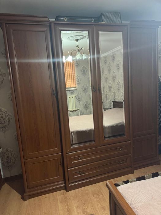 Спальный гарнитур с кроватью