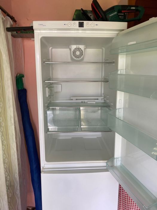 Хладилник Либхер комби!