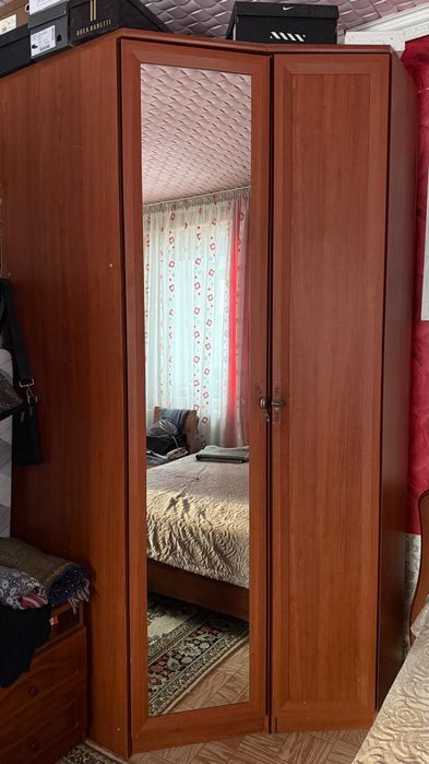 Продам шкафы б/у в хорошем качестве