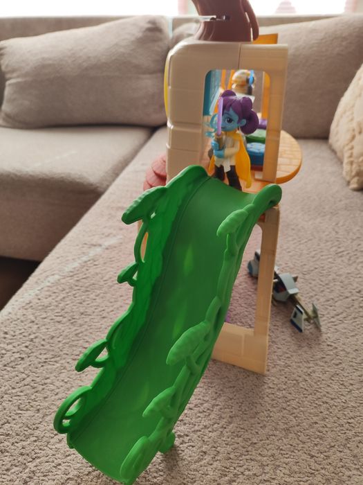 Стар Уърс Малките Джедаи Hasbro Star Wars Young Jedi Adventure Храмът