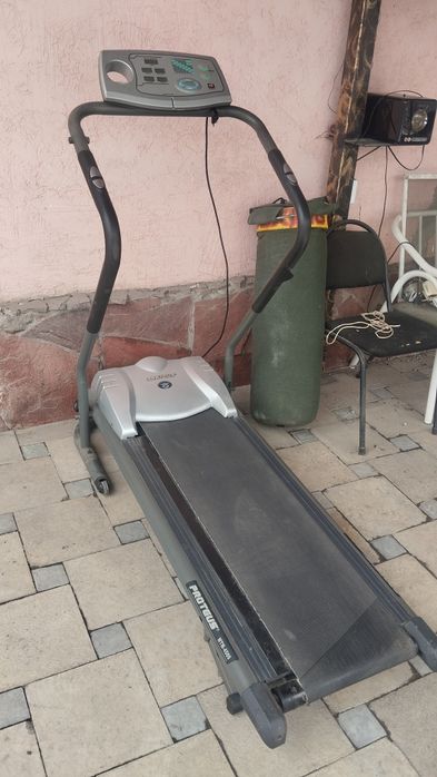 Продам беговую дорожку