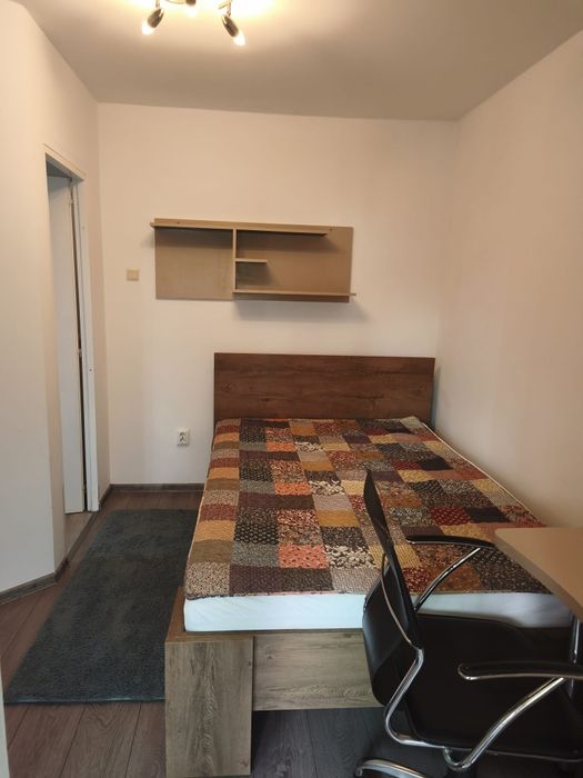Închiriez apartament 2 camere