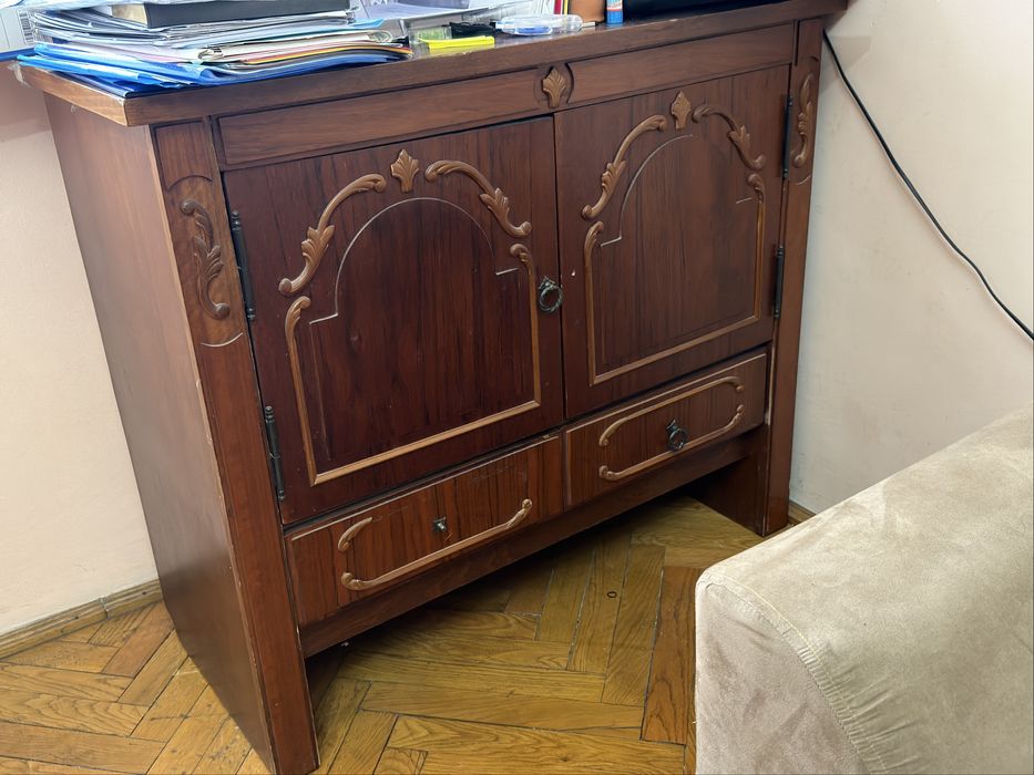 Mobila living lemn solid cu model sculptat cetatea Oradea