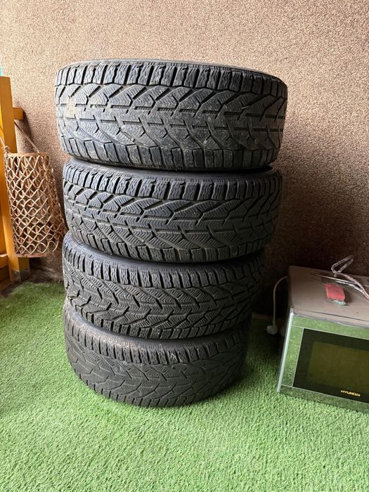 Vând jante 245/45/r18 dot 2022