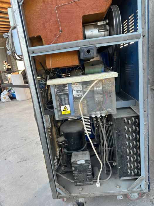 marojni aparat sotiladi 220v ga ishlidi