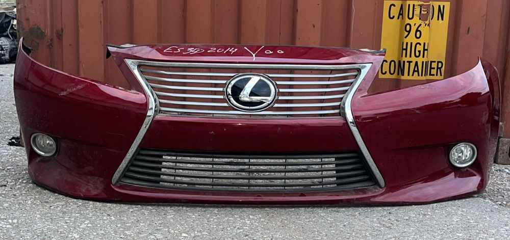 Бампер на Lexus ES350