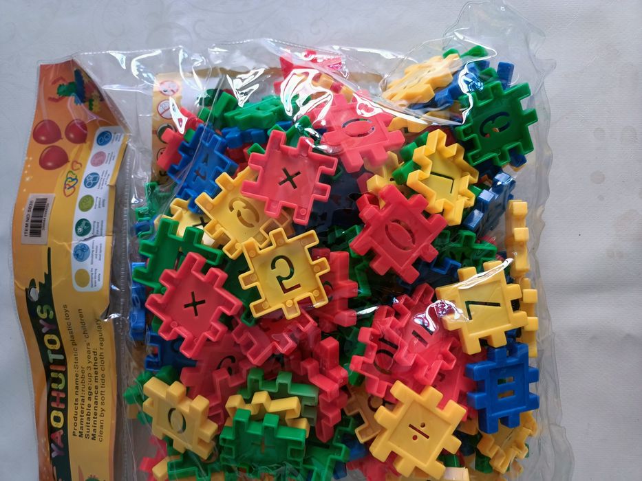 Срочно продам конструкторы новые