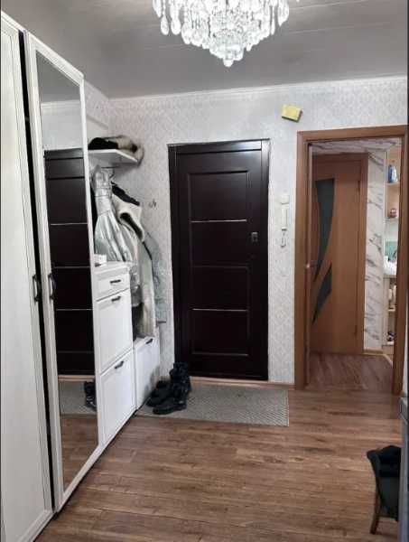 Продам 3-ком, 20 мкр