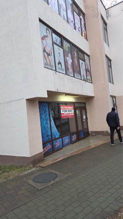 Inchiriez spatiu comercial Str. Republcii Nr.54, 100mp.