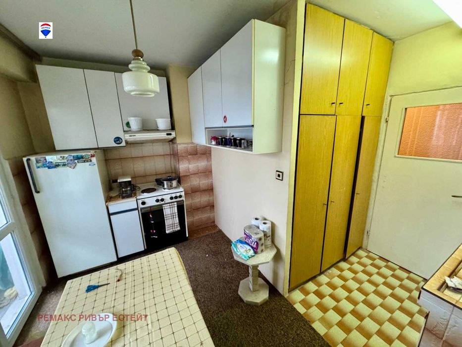 Тристаен апартамент за продажба кв. Чародейка юг