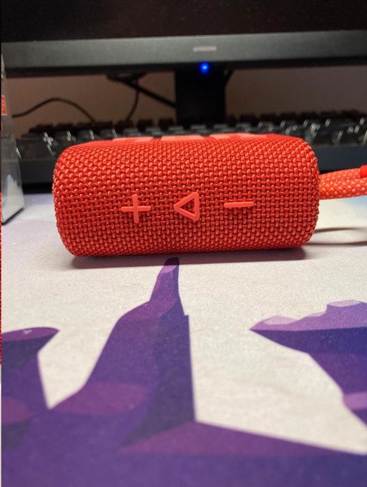 Boxă portabilă JBL Go 3 originală, de culoare roșie, în stare impecabilă!