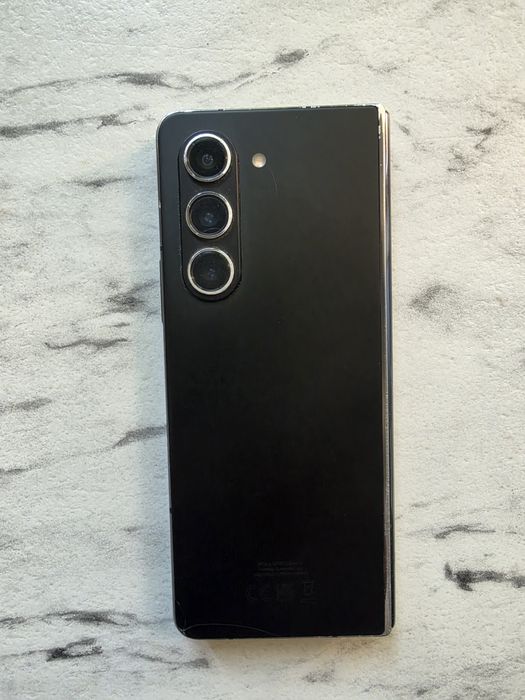 Samsung Z Fold 5