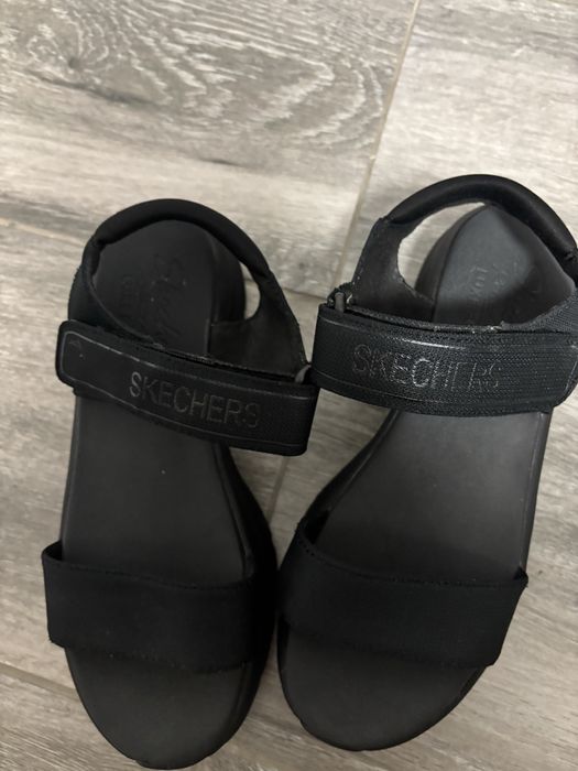 Sandale dama skechers