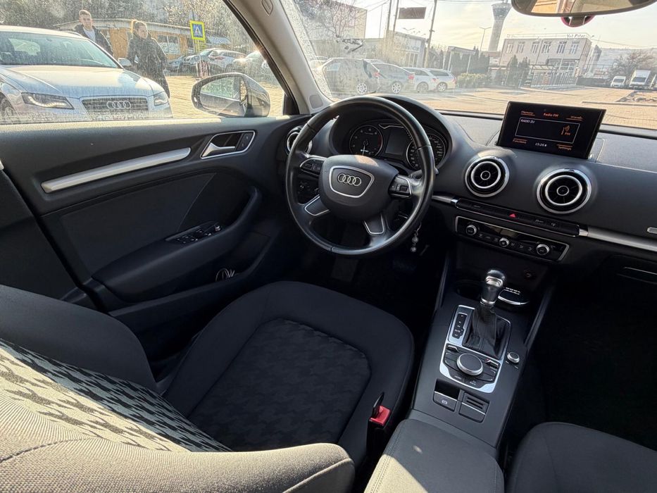 Vând Audi A3 Sportback G-tron