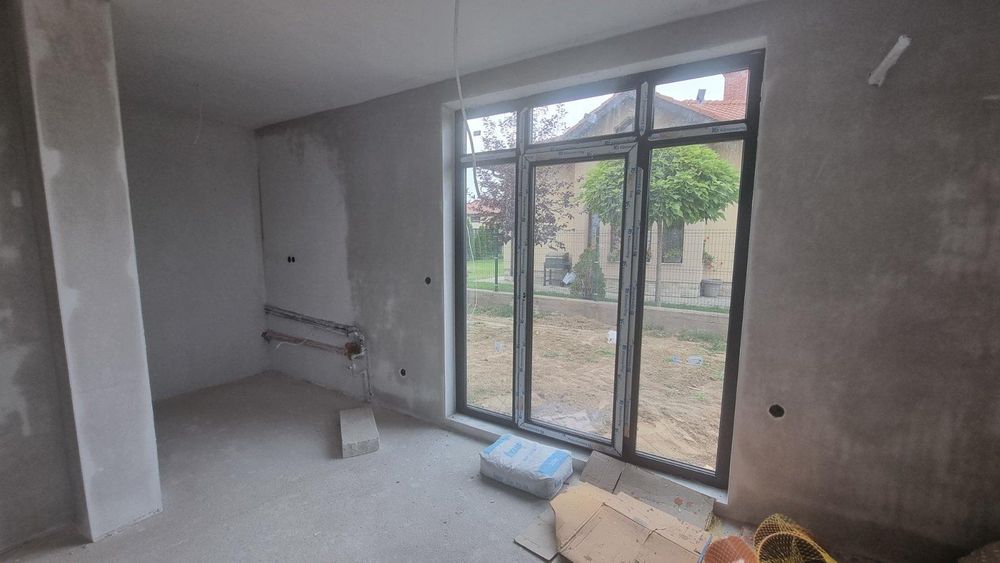 Продава се Двустаен апартамент в Пловдив, Беломорски - 131 кв.м за 726 €/кв.м - Снимка #1