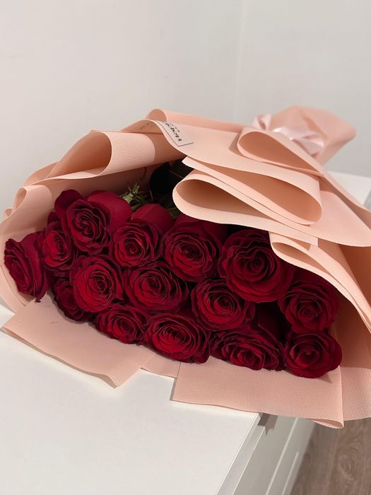 Продаётся букет роз, все еще актуально!!