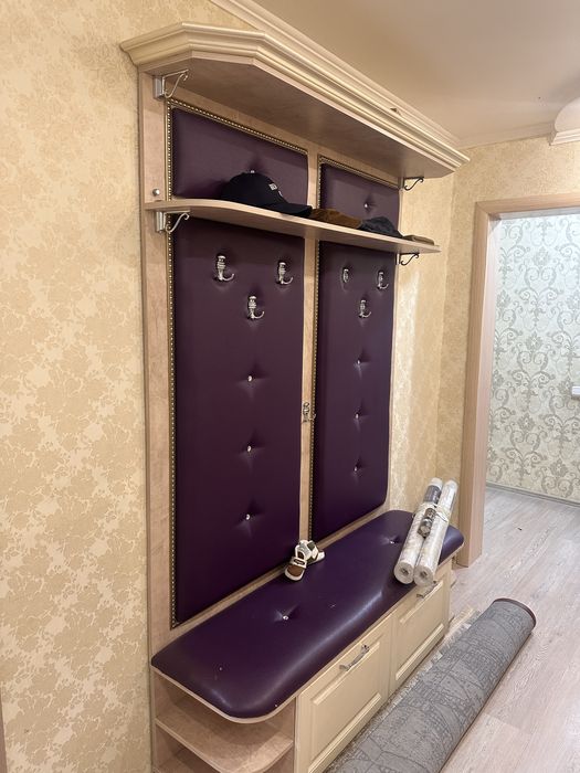 Вешалка для прихожей, стенка.