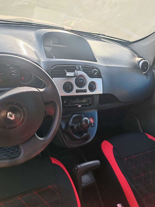Vând Renault kangoo