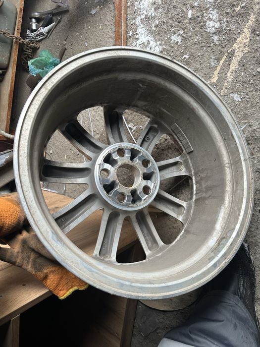 Диск от лексуса с датчиком 18 размер