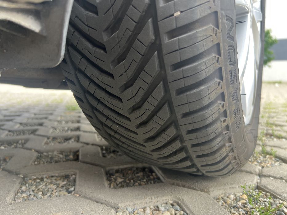 Set 4 Anvelope All Season Kormoran 205/55 R16 94V – DOT 4523 (Rulate foarte puțin)